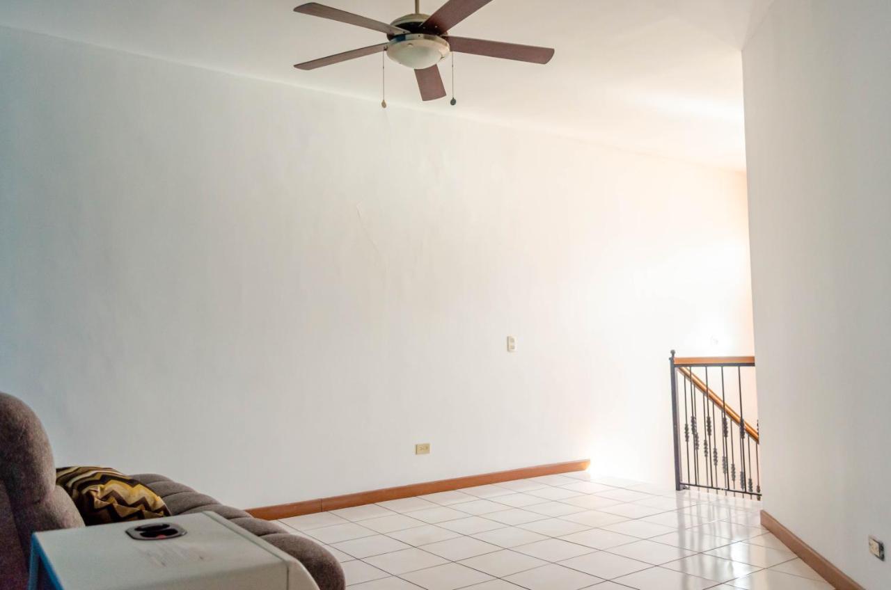 Alojamiento Completo 3 Habitaciones Чиуауа Екстериор снимка